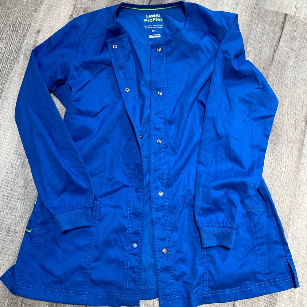 Landau scrub coat